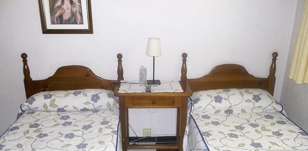 Pension Hidalgo 2 Utrera Guest house